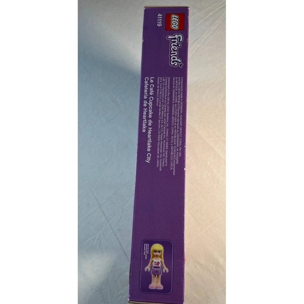 Lego description friends